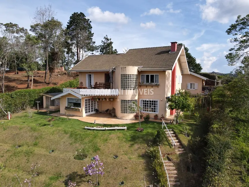 Foto 1 de Casa com 3 quartos à venda e para alugar, 313m2 em Campos Do Jordao - SP
