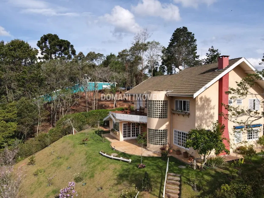 Foto 4 de Casa com 3 quartos à venda e para alugar, 313m2 em Campos Do Jordao - SP