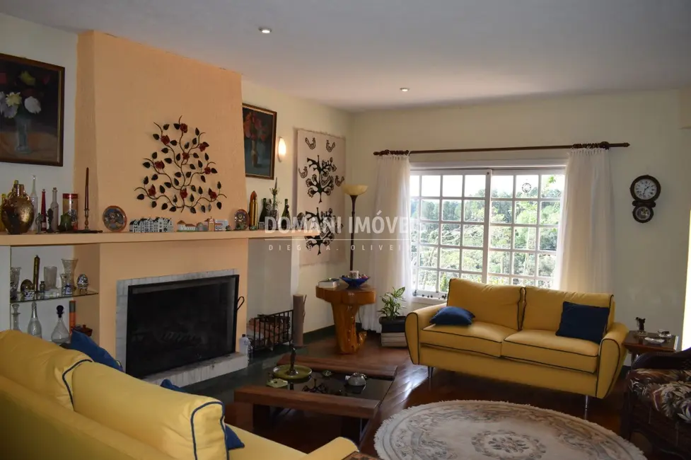 Foto 8 de Casa com 3 quartos à venda e para alugar, 313m2 em Campos Do Jordao - SP