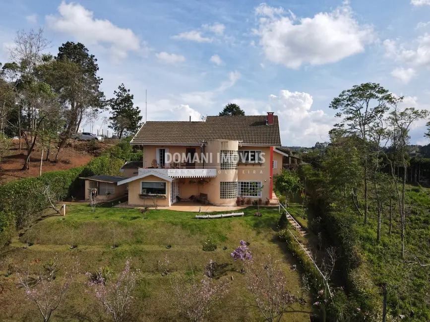 Foto 3 de Casa com 3 quartos à venda e para alugar, 313m2 em Campos Do Jordao - SP