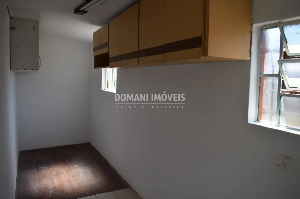 Foto 9 de Casa com 3 quartos à venda, 160m2 em Campos Do Jordao - SP