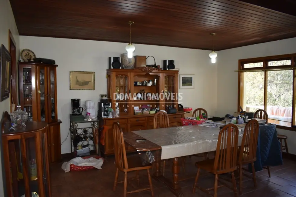 Foto 9 de Casa com 4 quartos à venda, 442m2 em Campos Do Jordao - SP