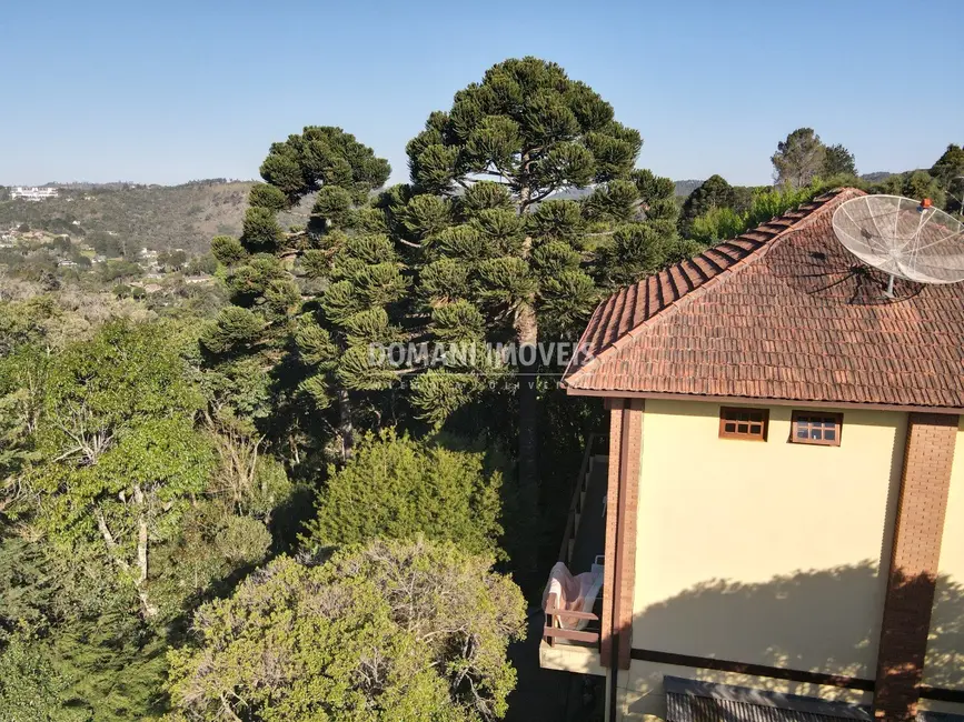 Foto 4 de Casa com 4 quartos à venda, 442m2 em Campos Do Jordao - SP