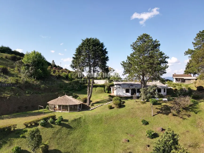 Foto 4 de Casa de Condomínio com 2 quartos à venda, 230m2 em Campos Do Jordao - SP