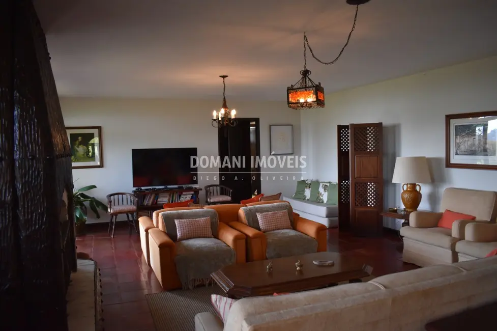 Foto 9 de Casa de Condomínio com 2 quartos à venda, 230m2 em Campos Do Jordao - SP