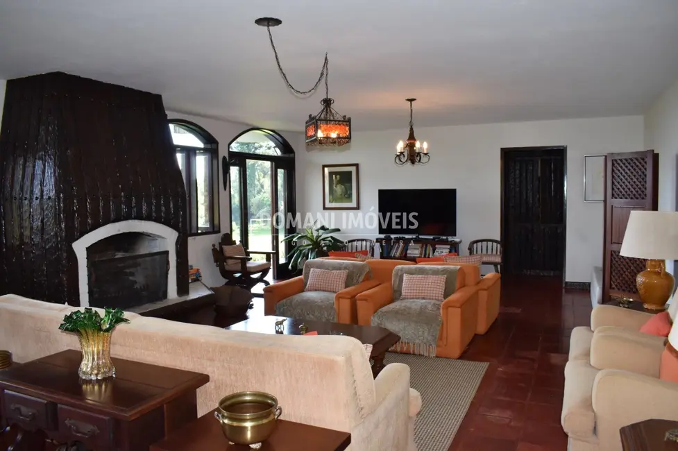 Foto 8 de Casa de Condomínio com 2 quartos à venda, 230m2 em Campos Do Jordao - SP