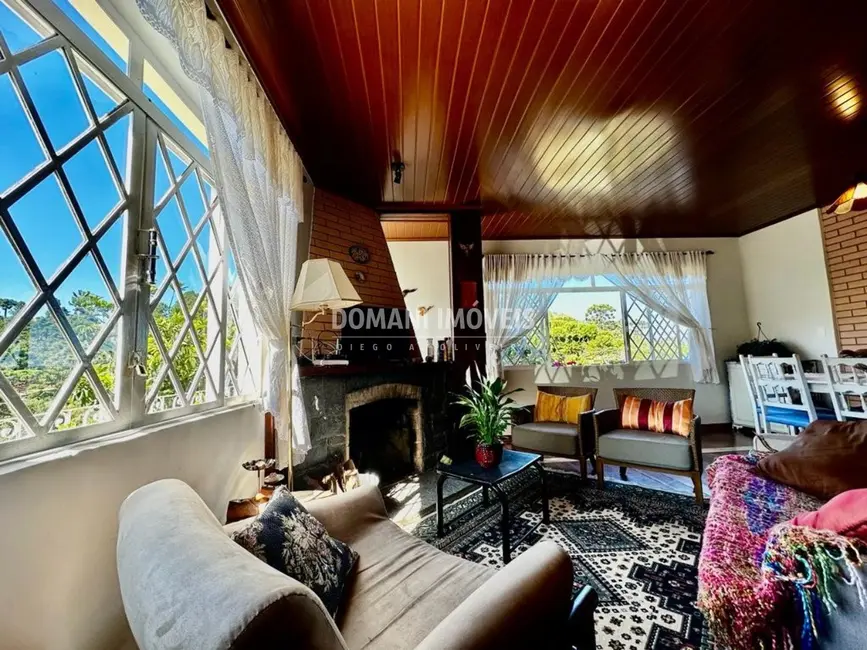 Foto 8 de Casa de Condomínio com 4 quartos à venda e para alugar, 170m2 em Campos Do Jordao - SP