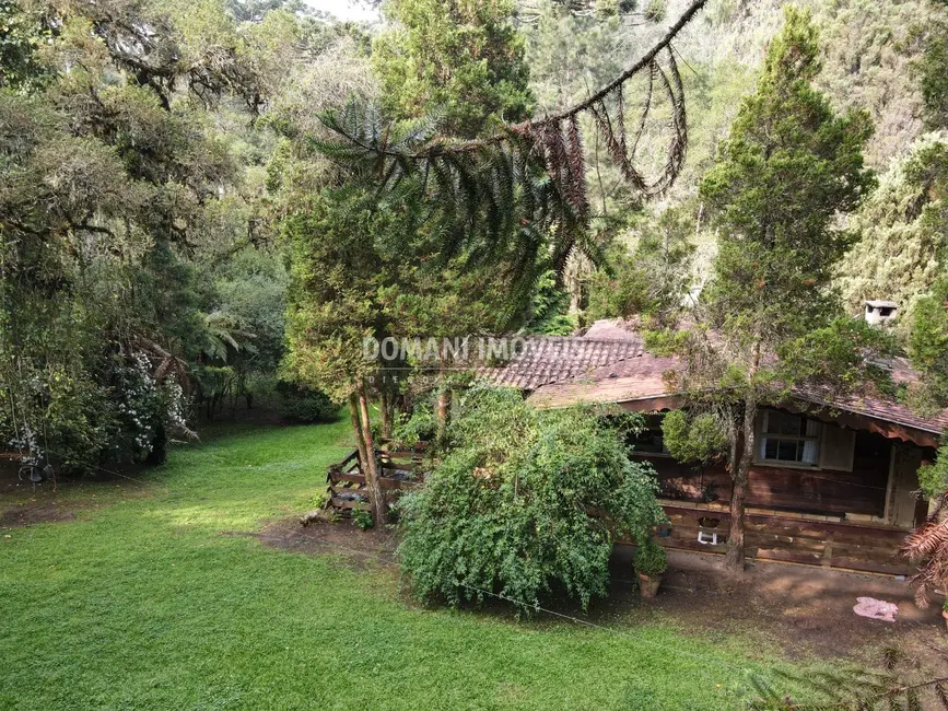 Foto 2 de Casa com 6 quartos à venda, 530m2 em Campos Do Jordao - SP