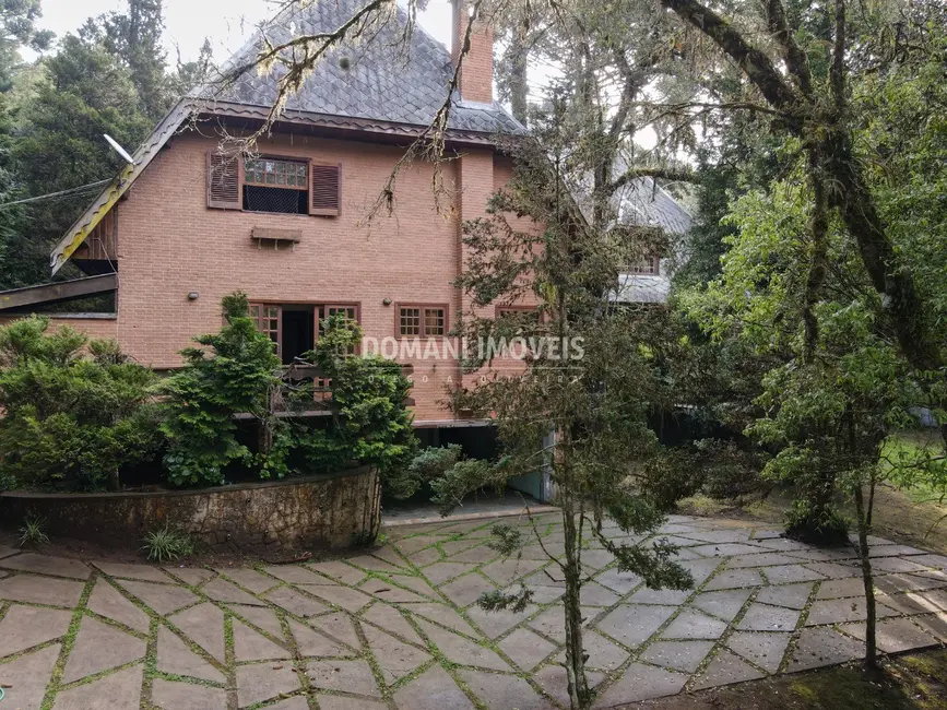 Foto 1 de Casa com 6 quartos à venda, 530m2 em Campos Do Jordao - SP