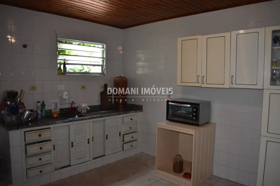 Foto 9 de Casa com 2 quartos à venda, 102m2 em Campos Do Jordao - SP