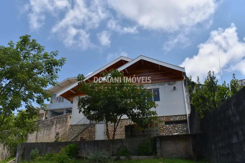 Foto 2 de Casa com 2 quartos à venda, 102m2 em Campos Do Jordao - SP