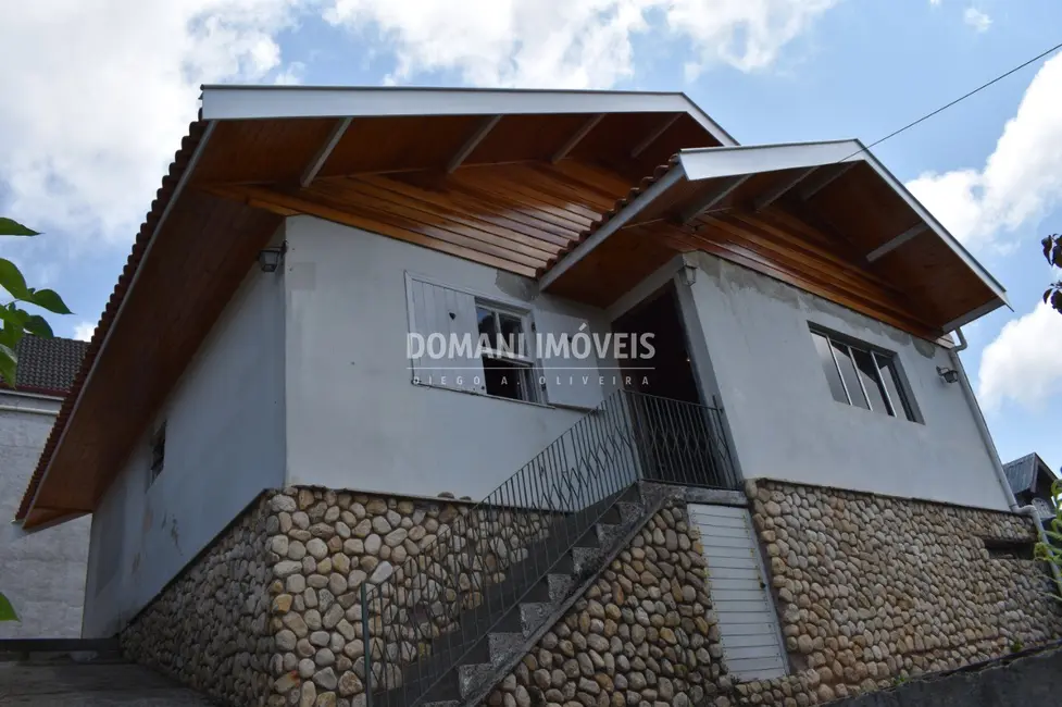 Foto 3 de Casa com 2 quartos à venda, 102m2 em Campos Do Jordao - SP