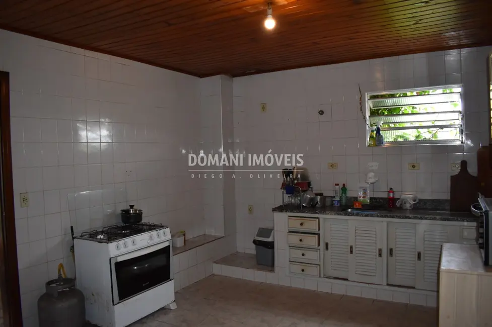 Foto 8 de Casa com 2 quartos à venda, 102m2 em Campos Do Jordao - SP