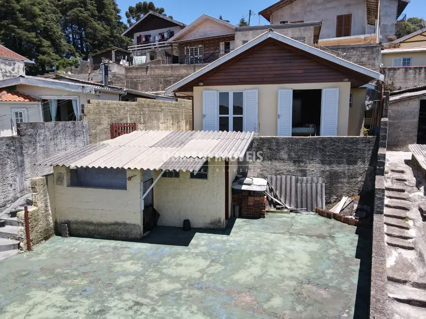 Casa com 3 quartos à venda, 137m2 em Campos Do Jordao - SP - imagem 6 Foto 6 de Casa com 3 quartos à venda, 137m2 em Campos Do Jordao - SP