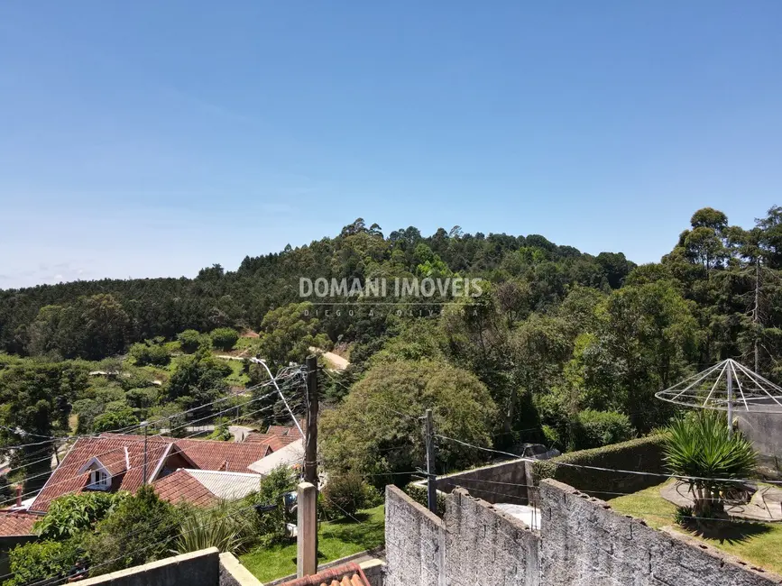 Casa com 3 quartos à venda, 137m2 em Campos Do Jordao - SP - imagem 3 Foto 3 de Casa com 3 quartos à venda, 137m2 em Campos Do Jordao - SP