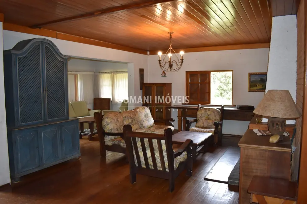 Foto 8 de Casa com 3 quartos à venda, 587m2 em Campos Do Jordao - SP