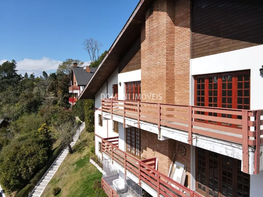 Apartamento com 3 quartos à venda, 157m2 em Campos Do Jordao - SP - imagem 4 Foto 4 de Apartamento com 3 quartos à venda, 157m2 em Campos Do Jordao - SP