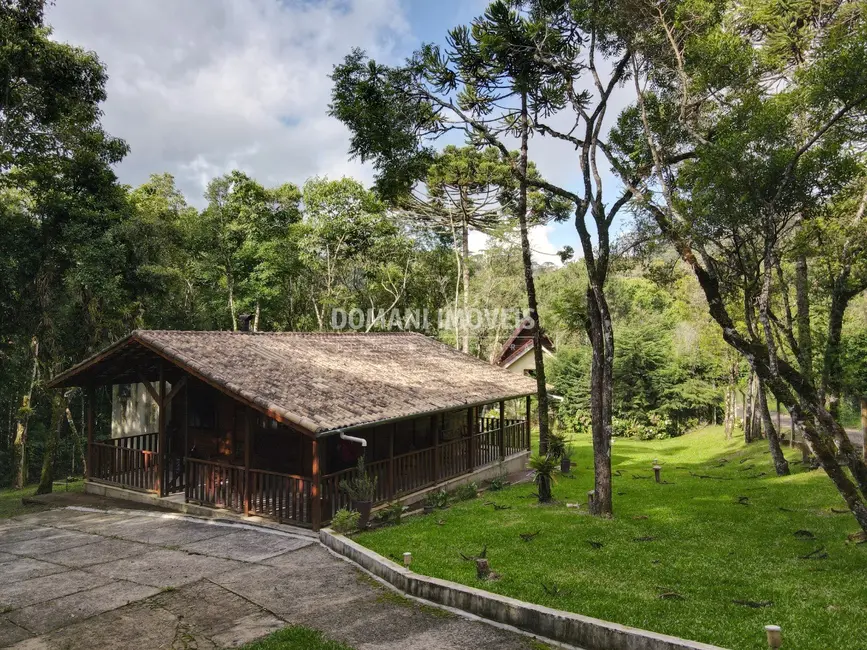 Casa de Condomínio com 2 quartos à venda, 105m2 em Campos Do Jordao - SP - imagem 5 Foto 5 de Casa de Condomínio com 2 quartos à venda, 105m2 em Campos Do Jordao - SP