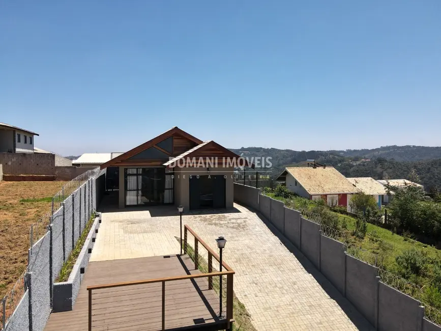 Foto 1 de Casa com 3 quartos à venda, 105m2 em Campos Do Jordao - SP