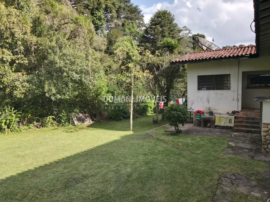 Foto 3 de Casa com 6 quartos à venda, 225m2 em Campos Do Jordao - SP