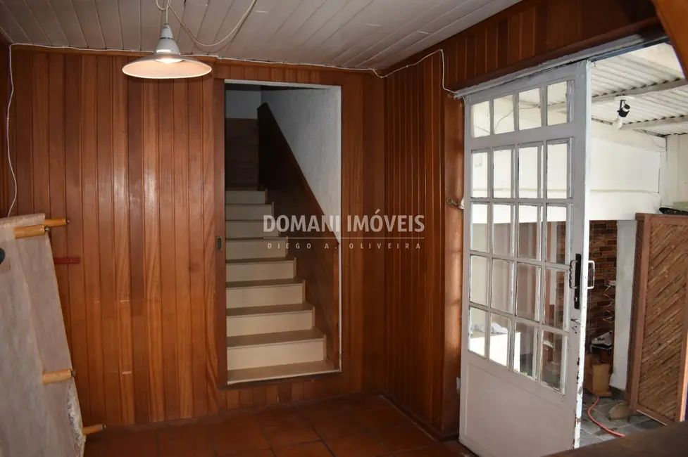 Foto 3 de Casa com 3 quartos à venda, 312m2 em Campos Do Jordao - SP