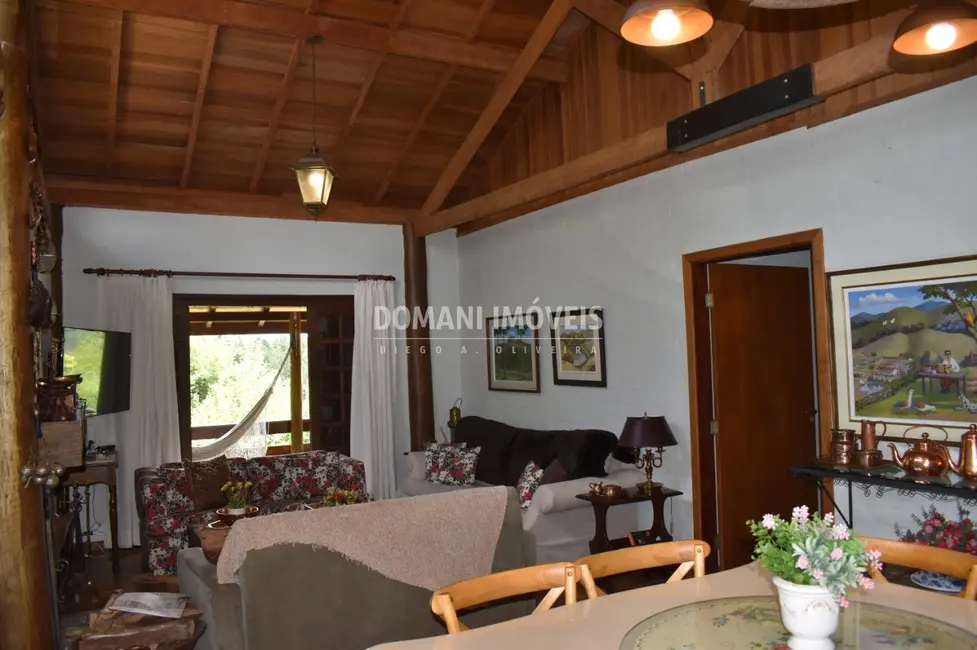 Foto 8 de Casa com 4 quartos à venda, 294m2 em Campos Do Jordao - SP