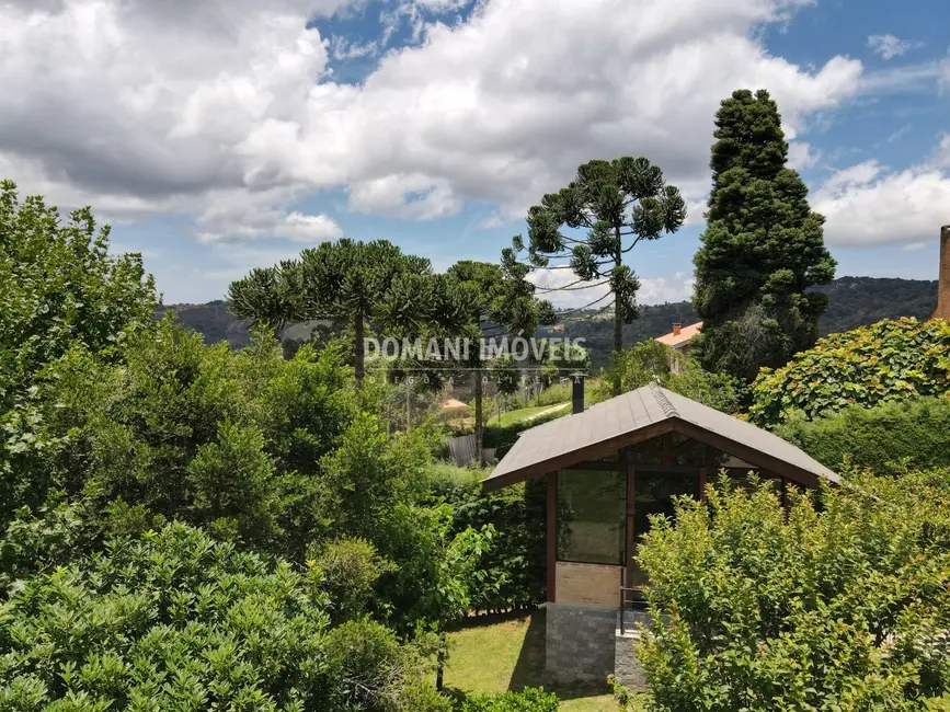 Foto 7 de Casa com 4 quartos à venda, 294m2 em Campos Do Jordao - SP