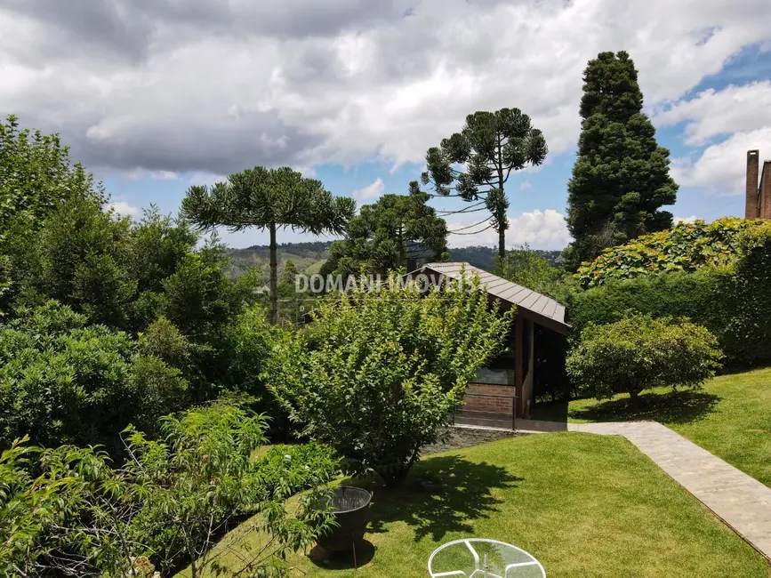 Foto 3 de Casa com 4 quartos à venda, 294m2 em Campos Do Jordao - SP