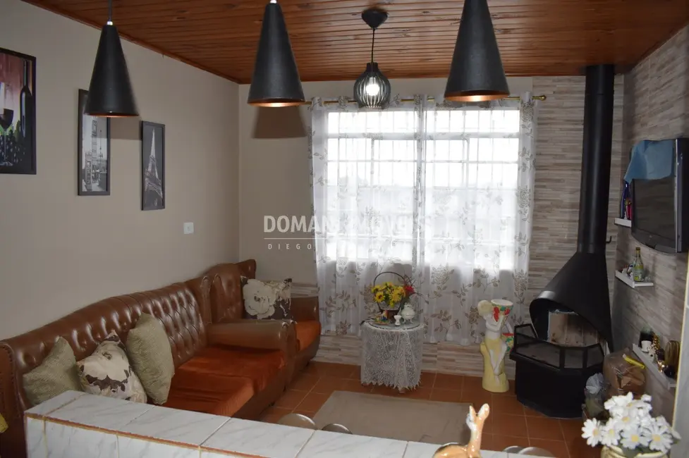 Foto 6 de Casa com 2 quartos à venda, 82m2 em Campos Do Jordao - SP