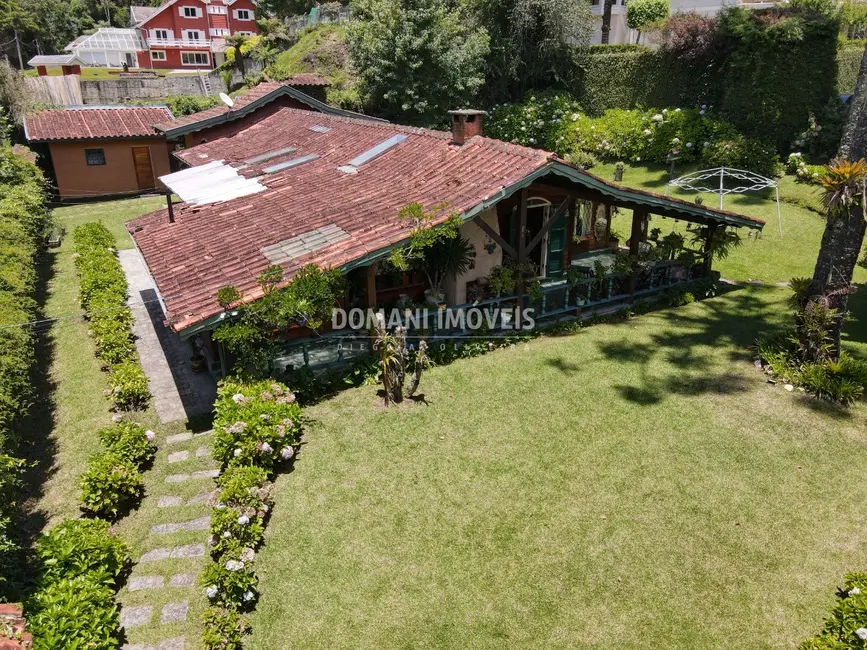 Foto 5 de Casa com 3 quartos à venda, 245m2 em Campos Do Jordao - SP