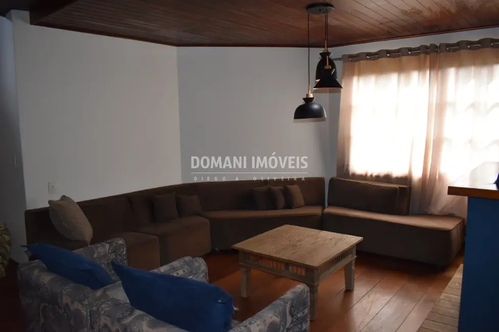 Foto 8 de Casa com 3 quartos à venda, 225m2 em Campos Do Jordao - SP