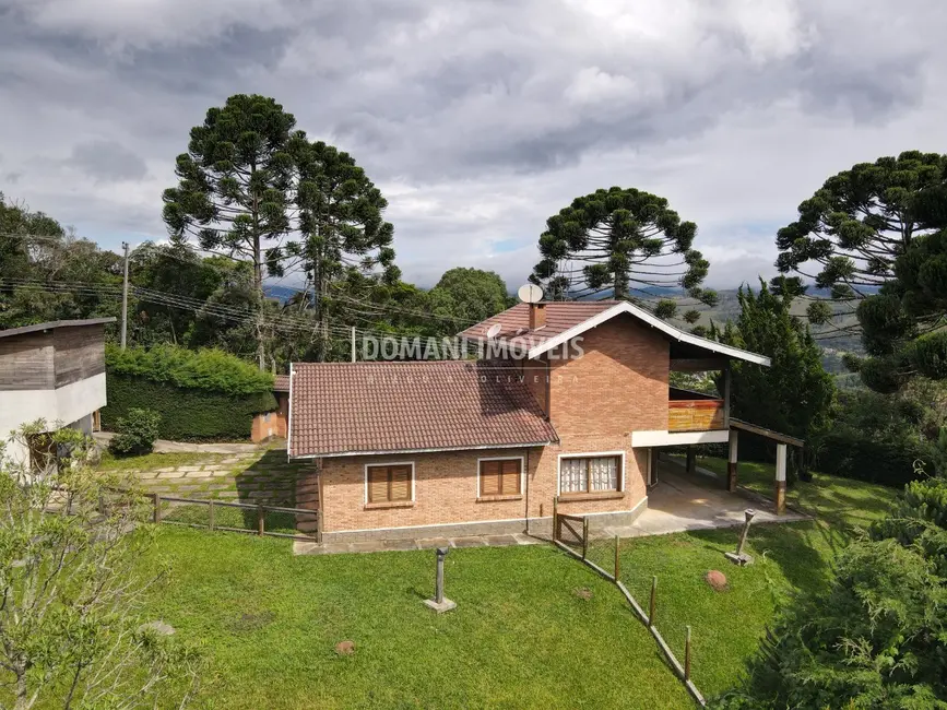 Foto 4 de Casa com 3 quartos à venda, 225m2 em Campos Do Jordao - SP