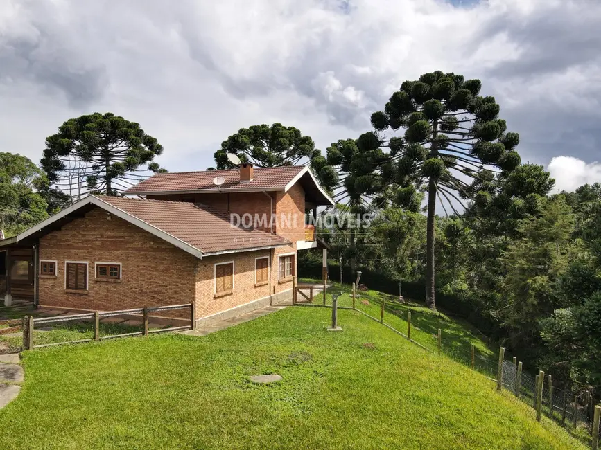 Foto 7 de Casa com 3 quartos à venda, 225m2 em Campos Do Jordao - SP
