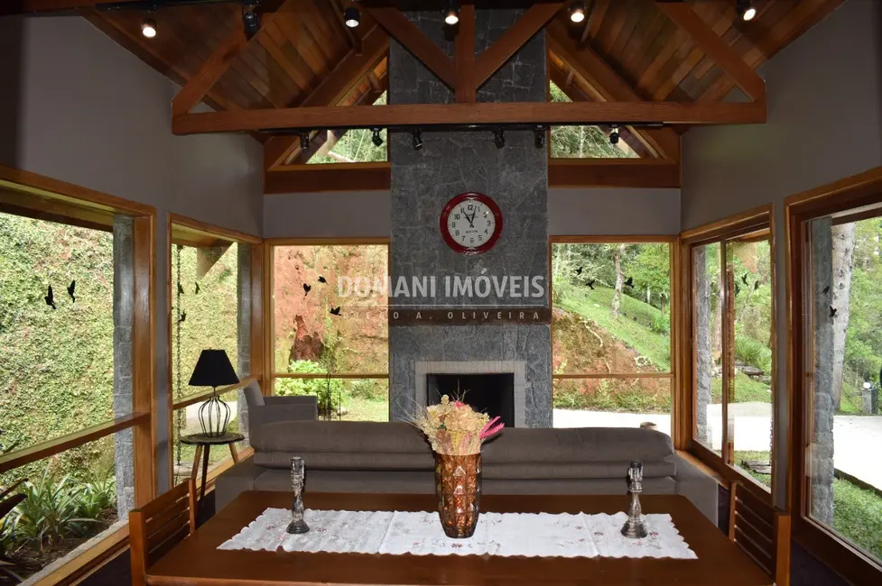 Foto 9 de Casa com 2 quartos à venda, 110m2 em Campos Do Jordao - SP