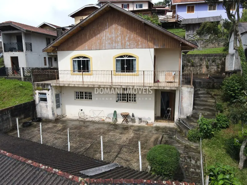 Foto 5 de Casa com 4 quartos à venda, 167m2 em Campos Do Jordao - SP