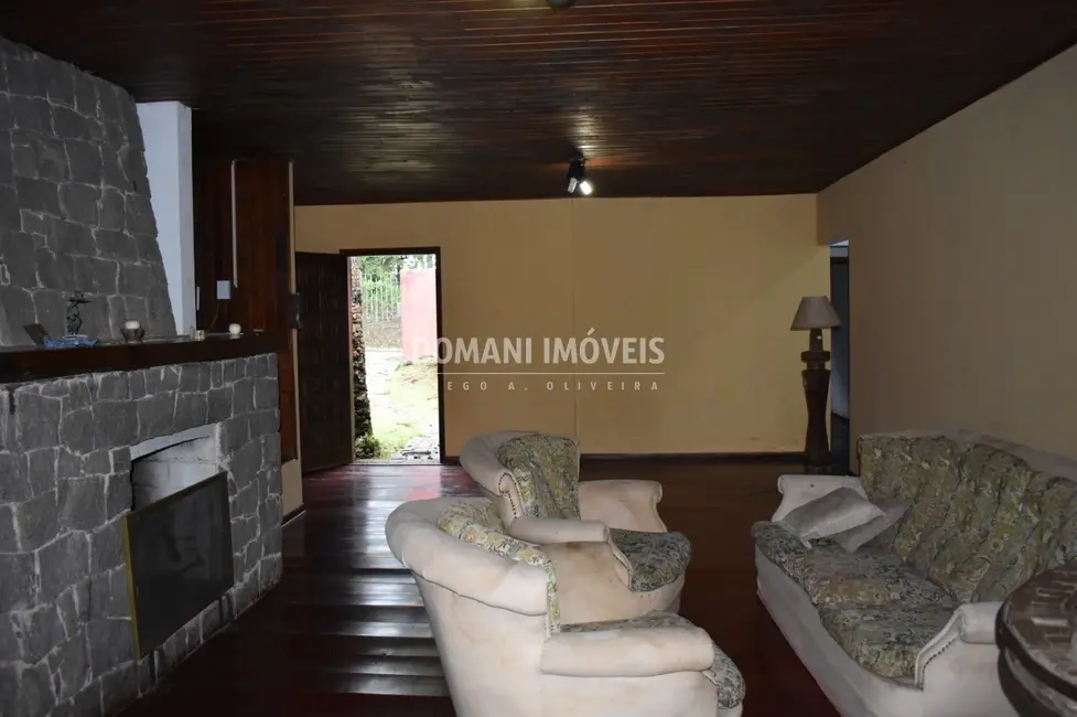 Foto 8 de Casa com 4 quartos à venda, 360m2 em Campos Do Jordao - SP