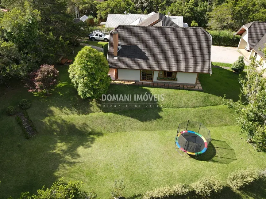 Foto 5 de Casa com 3 quartos à venda, 350m2 em Campos Do Jordao - SP