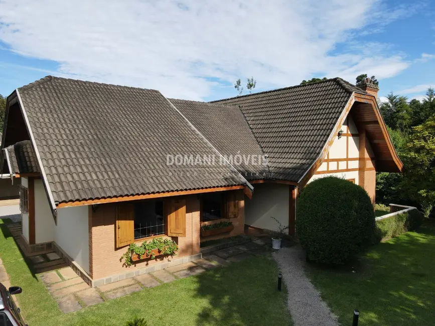 Foto 6 de Casa com 3 quartos à venda, 350m2 em Campos Do Jordao - SP