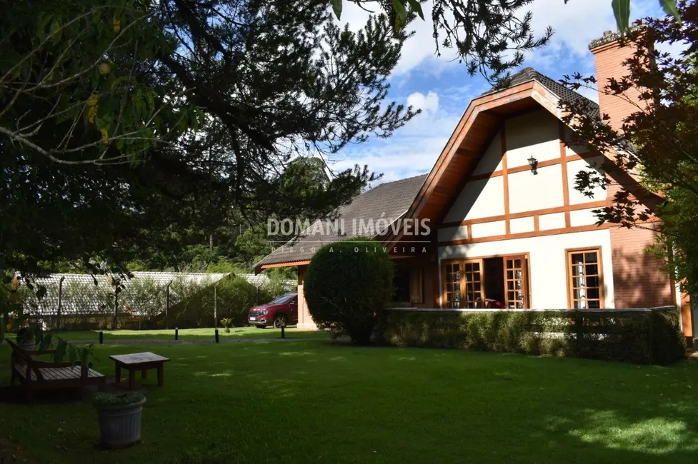 Foto 1 de Casa com 3 quartos à venda, 350m2 em Campos Do Jordao - SP