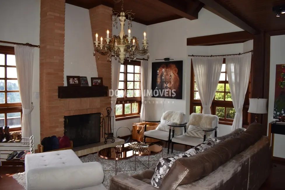 Foto 8 de Casa de Condomínio com 4 quartos à venda, 165m2 em Campos Do Jordao - SP