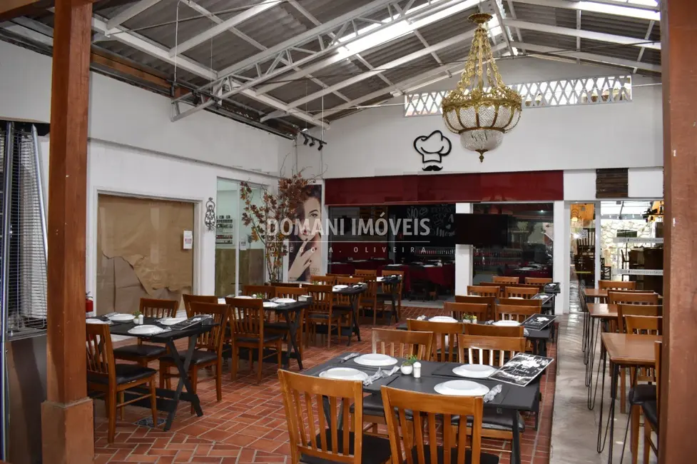 Foto 1 de Sala Comercial à venda e para alugar em Campos Do Jordao - SP