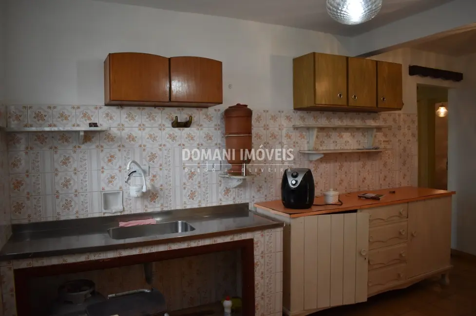 Foto 8 de Casa com 4 quartos à venda, 130m2 em Campos Do Jordao - SP