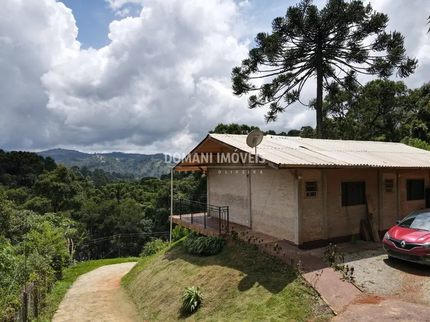 Foto 3 de Casa com 3 quartos à venda, 82m2 em Campos Do Jordao - SP