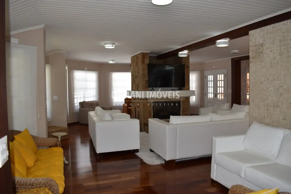 Foto 8 de Casa com 6 quartos à venda, 700m2 em Campos Do Jordao - SP