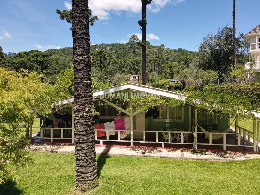 Foto 5 de Casa com 3 quartos à venda e para alugar, 233m2 em Campos Do Jordao - SP