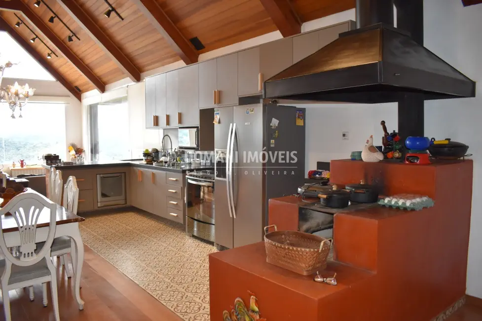 Foto 9 de Casa de Condomínio com 4 quartos à venda, 420m2 em Campos Do Jordao - SP