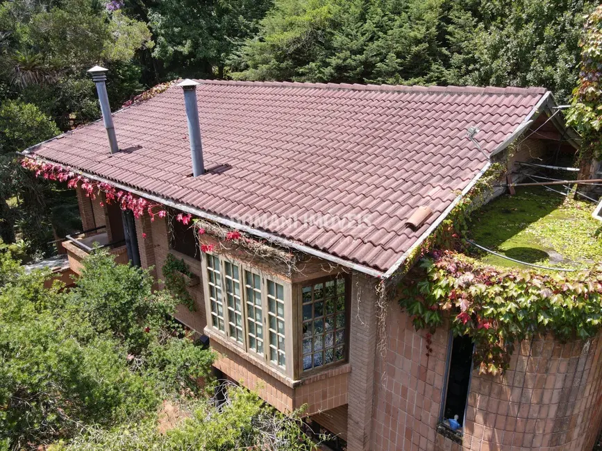 Foto 6 de Casa com 4 quartos à venda, 410m2 em Campos Do Jordao - SP