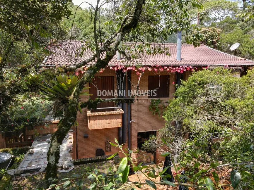 Foto 1 de Casa com 4 quartos à venda, 410m2 em Campos Do Jordao - SP