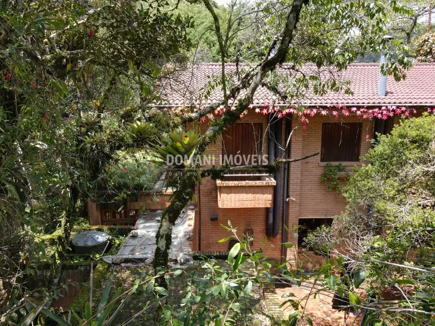 Foto 7 de Casa com 4 quartos à venda, 410m2 em Campos Do Jordao - SP