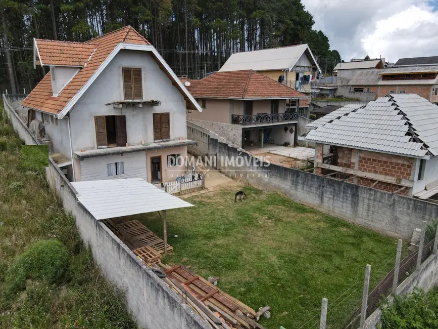 Foto 5 de Casa com 3 quartos à venda, 200m2 em Campos Do Jordao - SP